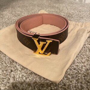 Authentic Louis Vuitton Women's Initiales 30mm Reversible Belt - GREAT CONDITION